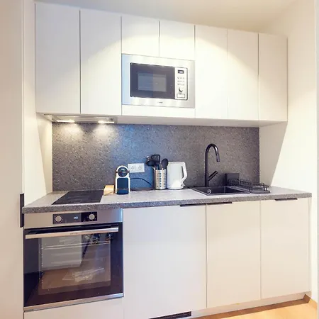 Leonart Living 43 Lejlighed