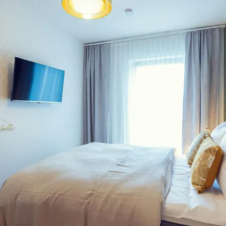 Leonart Living 43 *